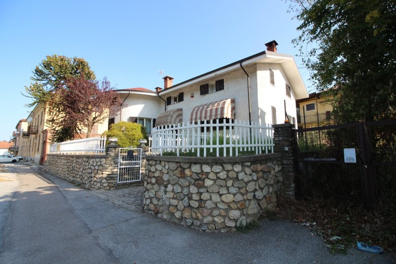 Einfamilienhaus in Bastia Mondovì