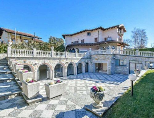 Villa in Verbania