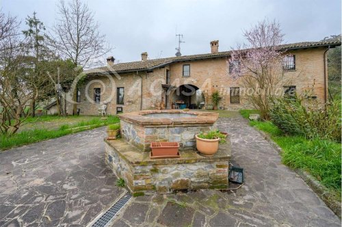 Villa in Medesano