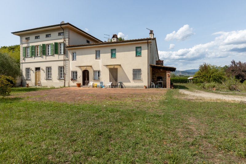 Villa en Porcari