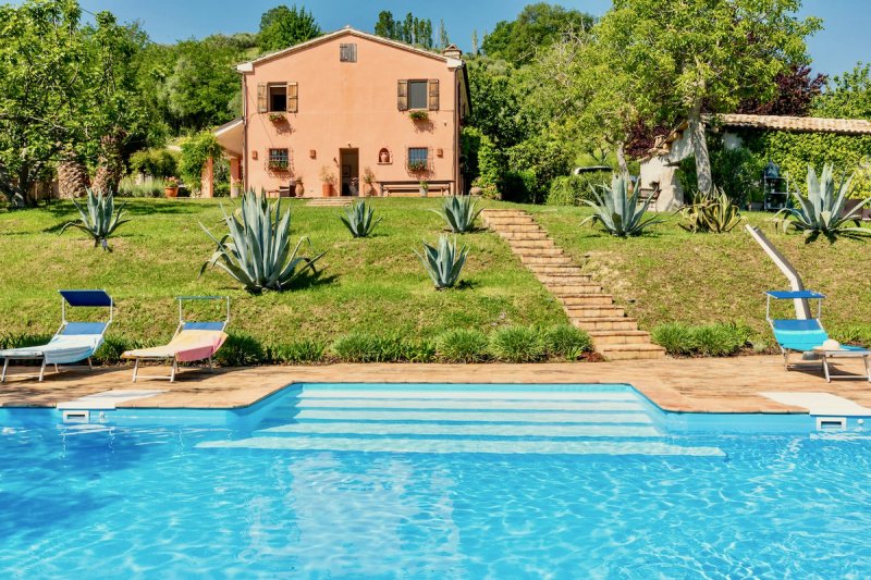 Landhuis in Massa Fermana