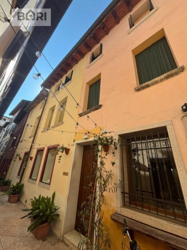 Local commercial à Pordenone