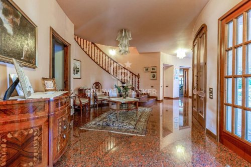 Villa i Petriano
