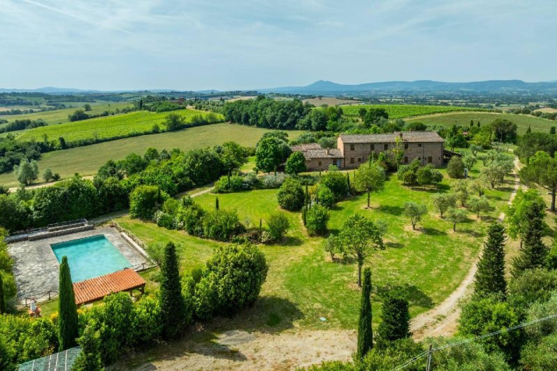Casa di campagna a Cortona