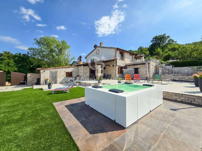 Villa à Acqualagna
