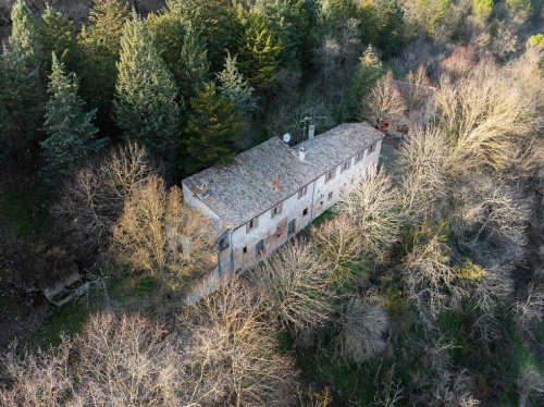 Landhaus in Fabriano