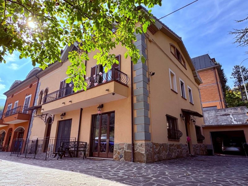 Terraced house in Fabriano