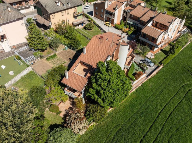 Casa semi-independiente en Fabriano