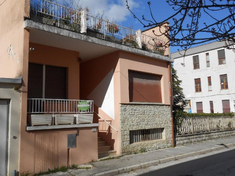 Villa i Fabriano