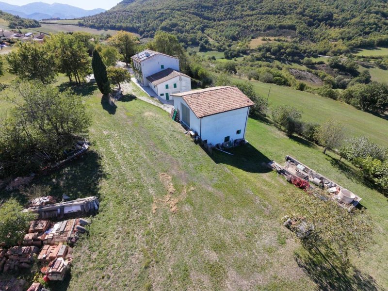Country house in Genga