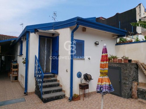 Einfamilienhaus in Acireale