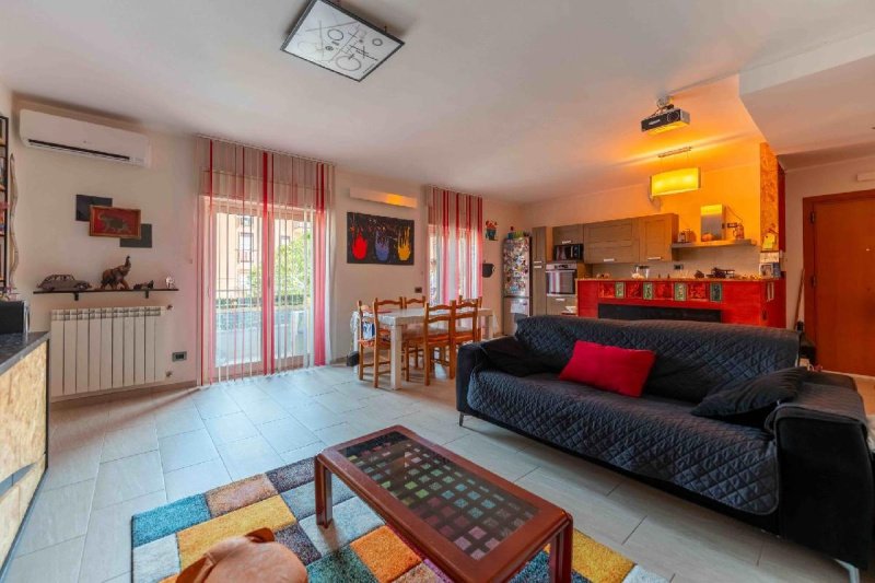 Wohnung in Campofelice di Roccella