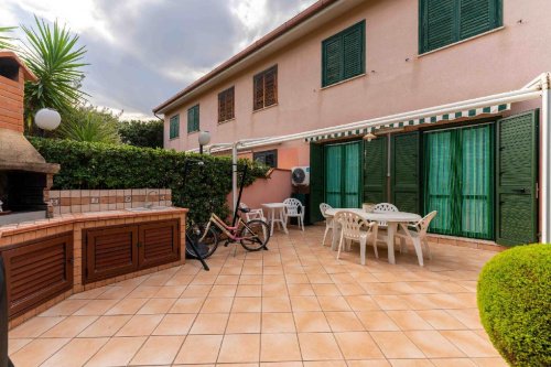 Wohnung in Campofelice di Roccella