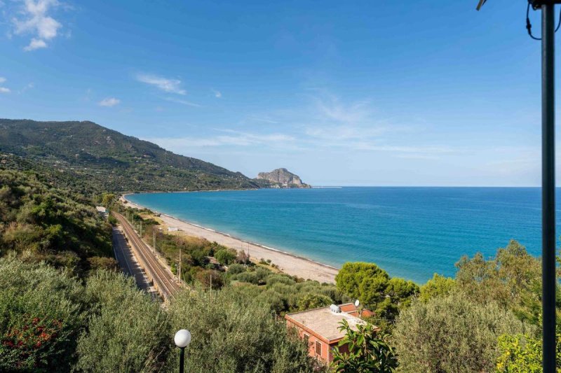 Wohnung in Cefalù