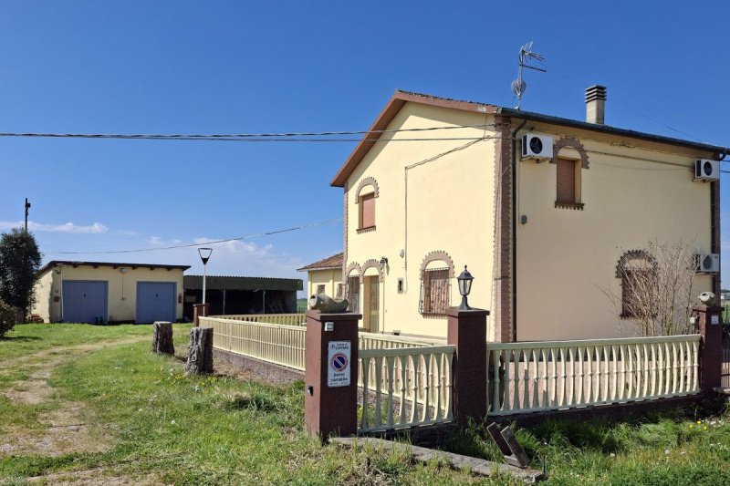 Lantställe i Copparo
