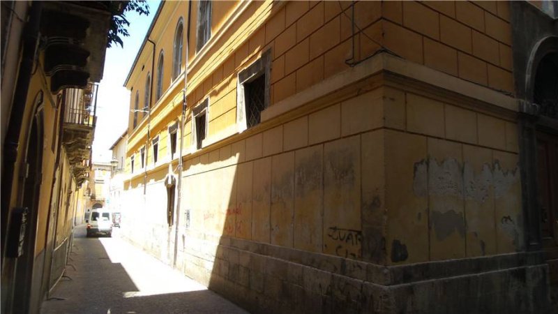 Коммерческая недвижимость в Сульмона