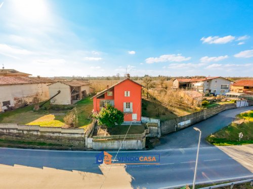 Casa semi-independiente en Farigliano