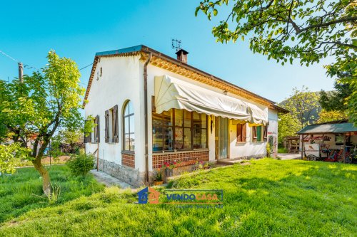 Vrijstaande woning in Boves