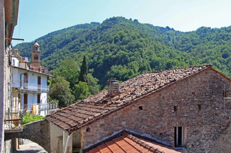 Casa semi indipendente a Licciana Nardi