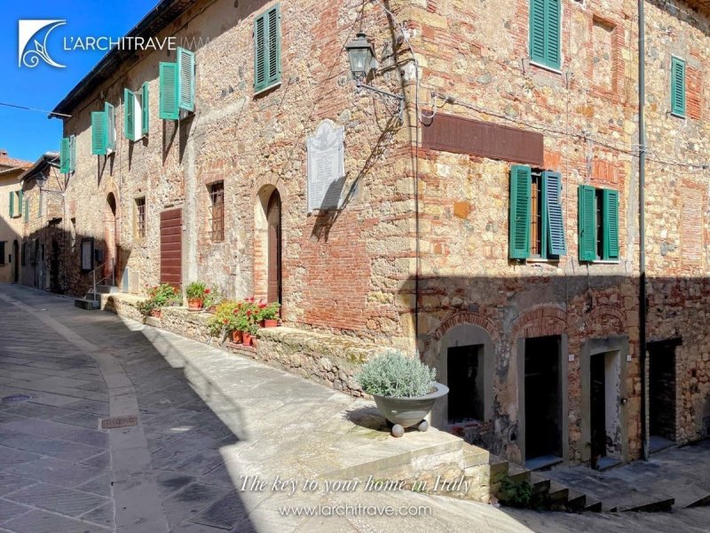 Half-vrijstaande woning in Castelnuovo di Val di Cecina