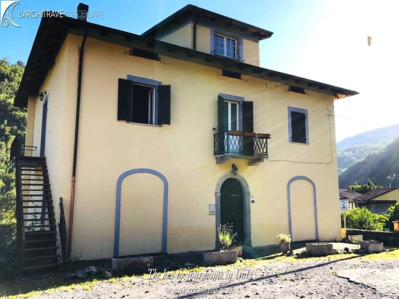 Casa em Licciana Nardi