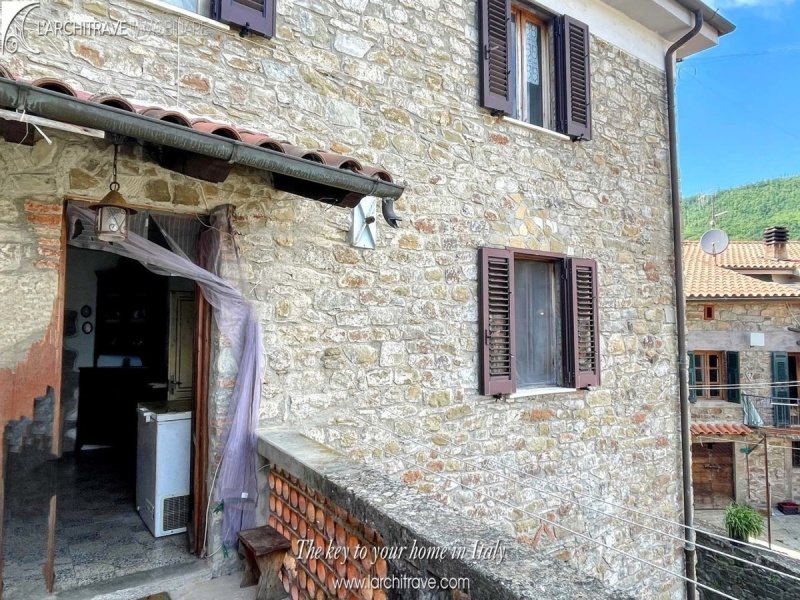 Parhus i Casola in Lunigiana