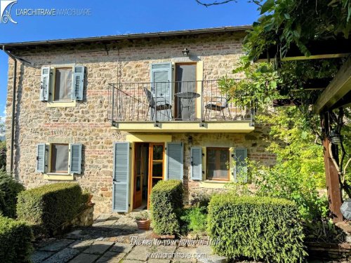 Semi-detached house in Fivizzano