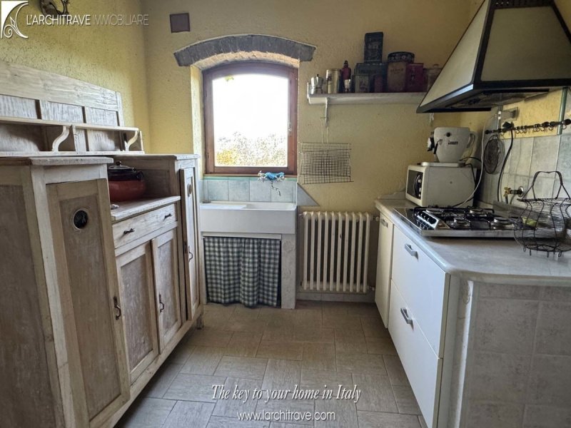 卢尼贾纳自由镇半独立房屋