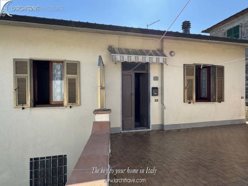 Casa semi-independiente en Aulla