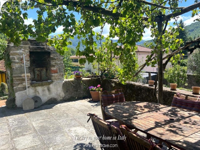 Doppelhaushälfte in Licciana Nardi