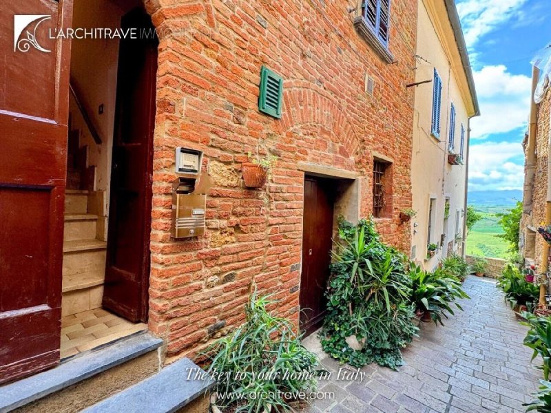 Semi-detached house in Terricciola