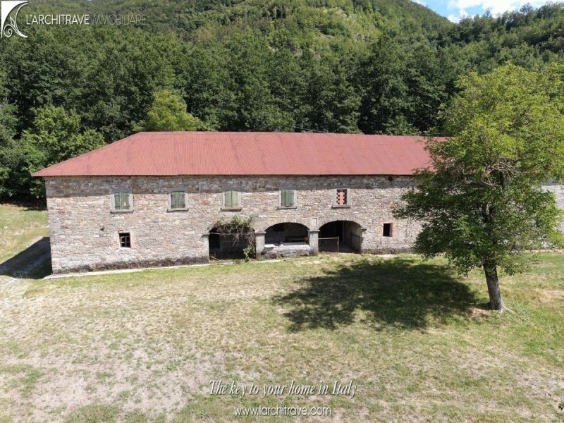 Дом в Монкьо-делле-Корти