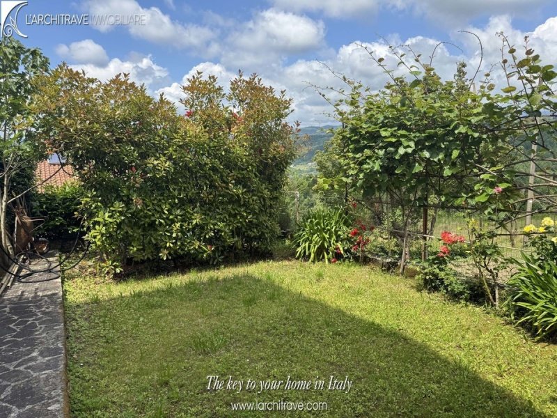 Особняк из двух квартир в Фивиццано