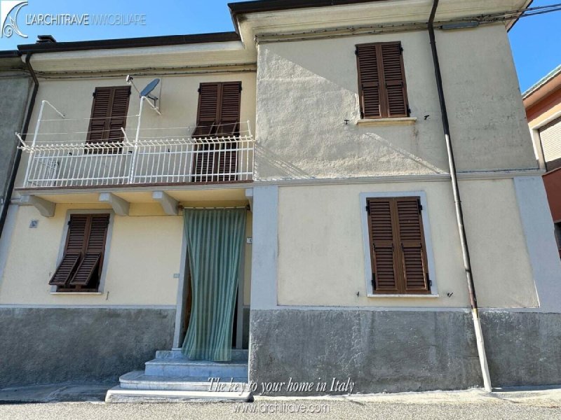 Semi-detached house in Fivizzano