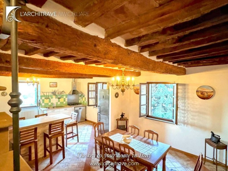 Casa geminada em Chianni