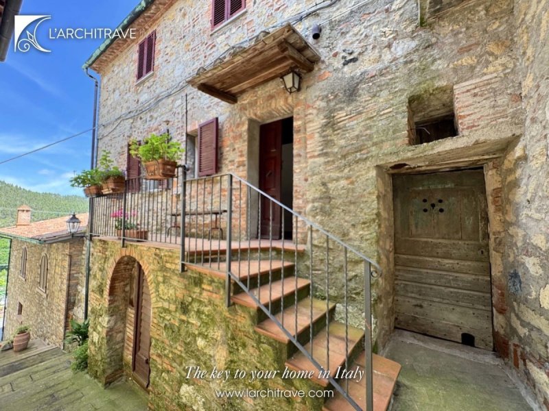 Casa geminada em Castelnuovo di Val di Cecina