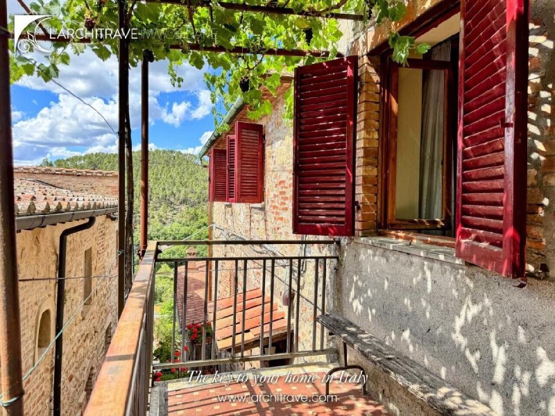 Casa geminada em Castelnuovo di Val di Cecina