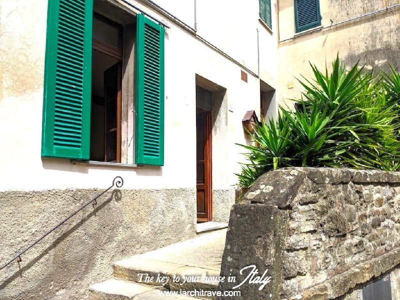 Semi-detached house in Chianni