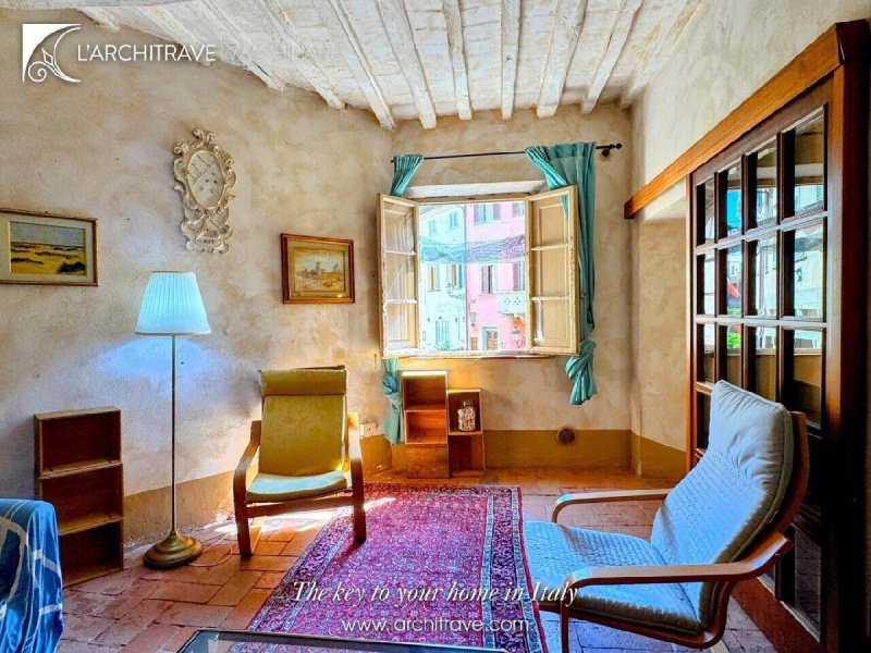 Half-vrijstaande woning in Montopoli in Val d'Arno