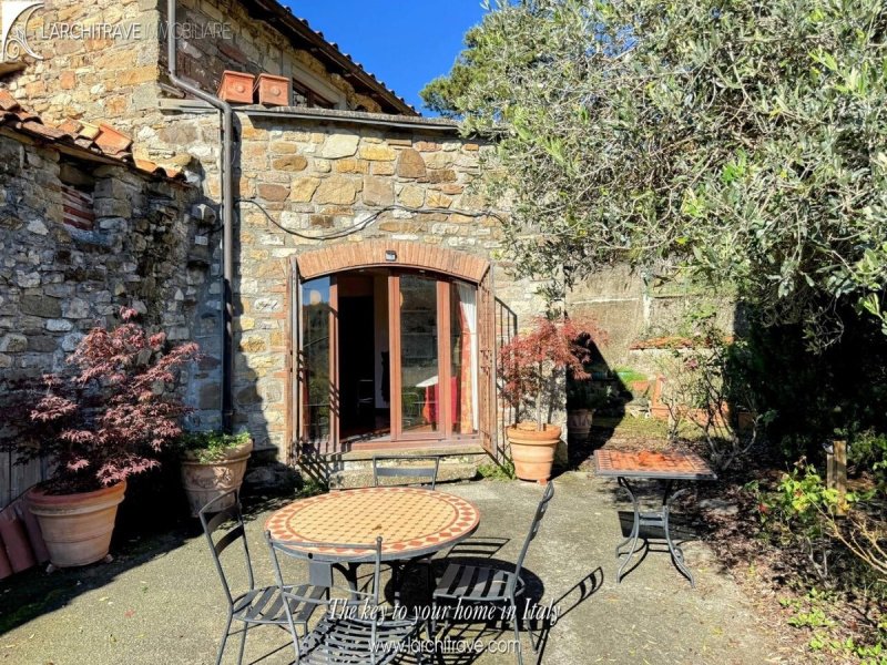 Semi-detached house in Fivizzano