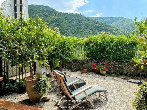 科马诺半独立房屋