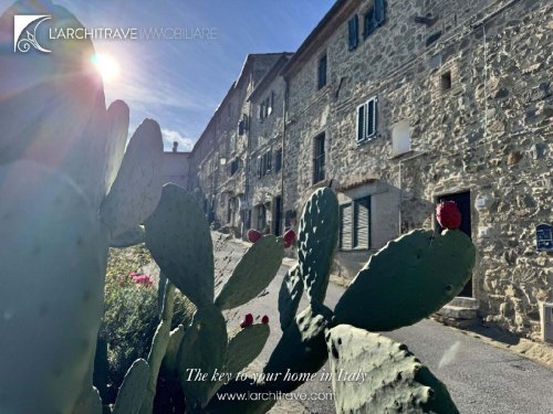 Half-vrijstaande woning in Chianni