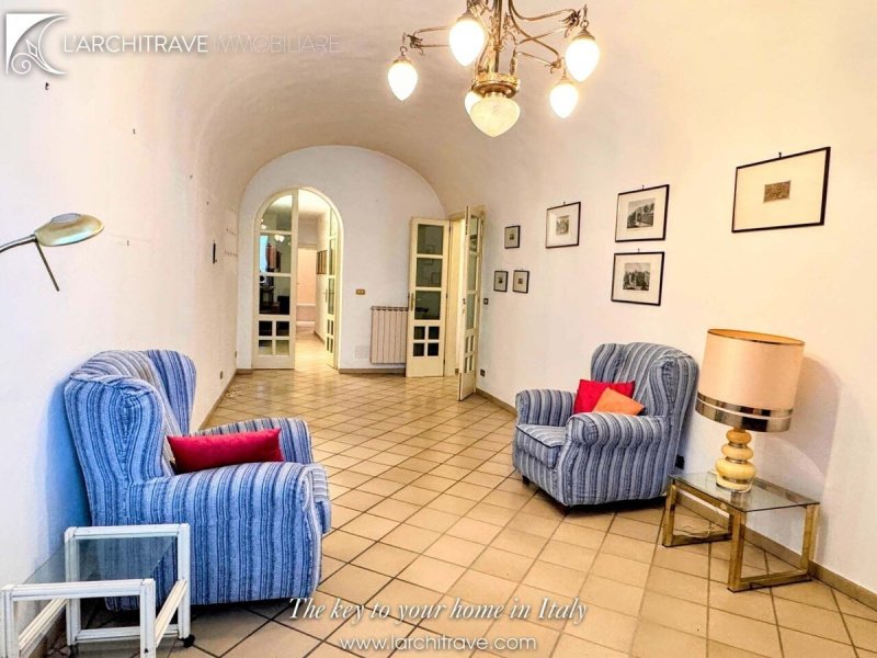 Особняк из двух квартир в Вольтерра