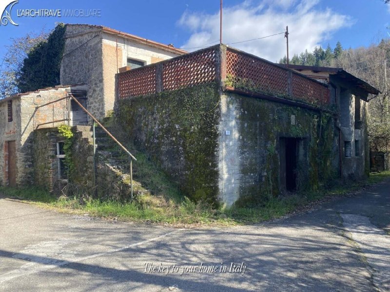 Casa semi indipendente a Licciana Nardi