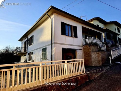 Maison jumelée à Podenzana