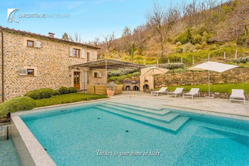 Casa a Licciana Nardi