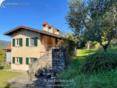 Maison jumelée à Pontremoli