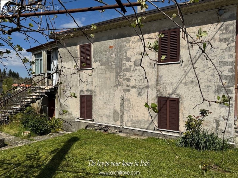 Casa geminada em Fivizzano