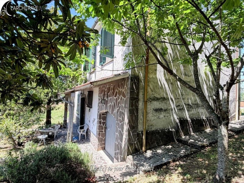 Semi-detached house in Licciana Nardi