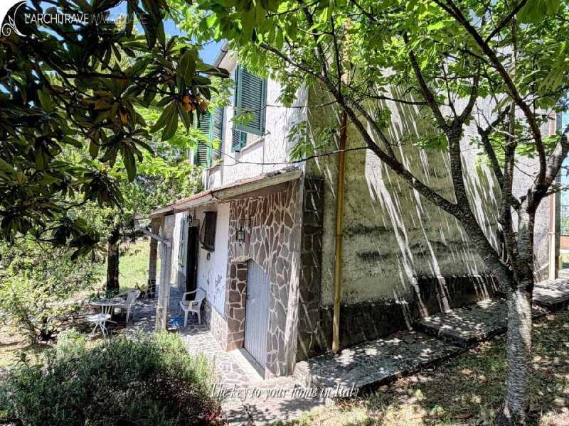 Semi-detached house in Licciana Nardi
